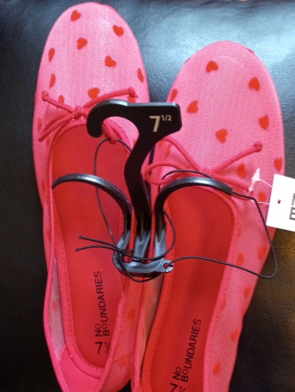 Brand New NO BOUNDARIES  Heart Print Ballet Flats